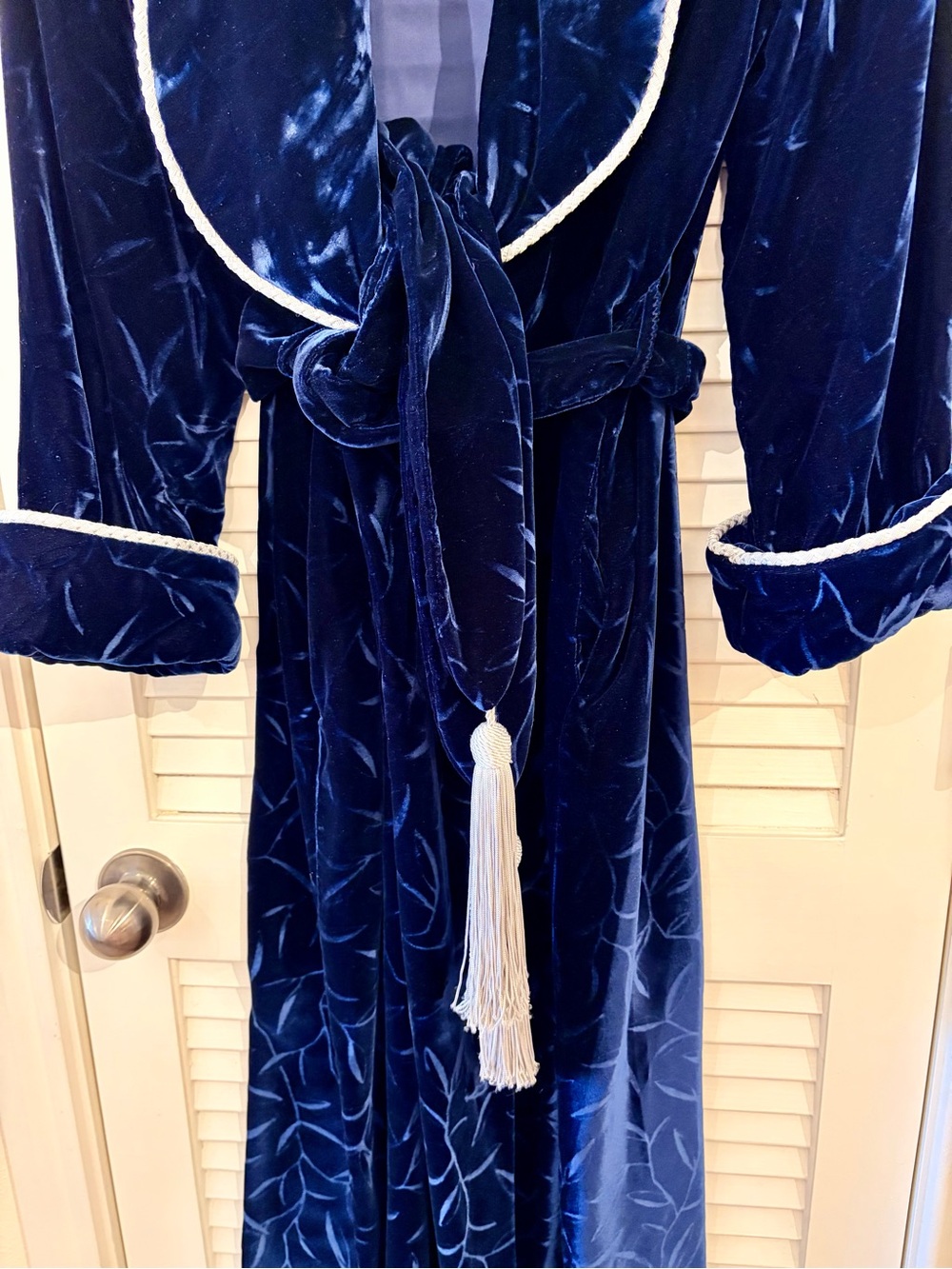 Neiman Marcus Navy Blue Velvet Robe with White Tassel Trim